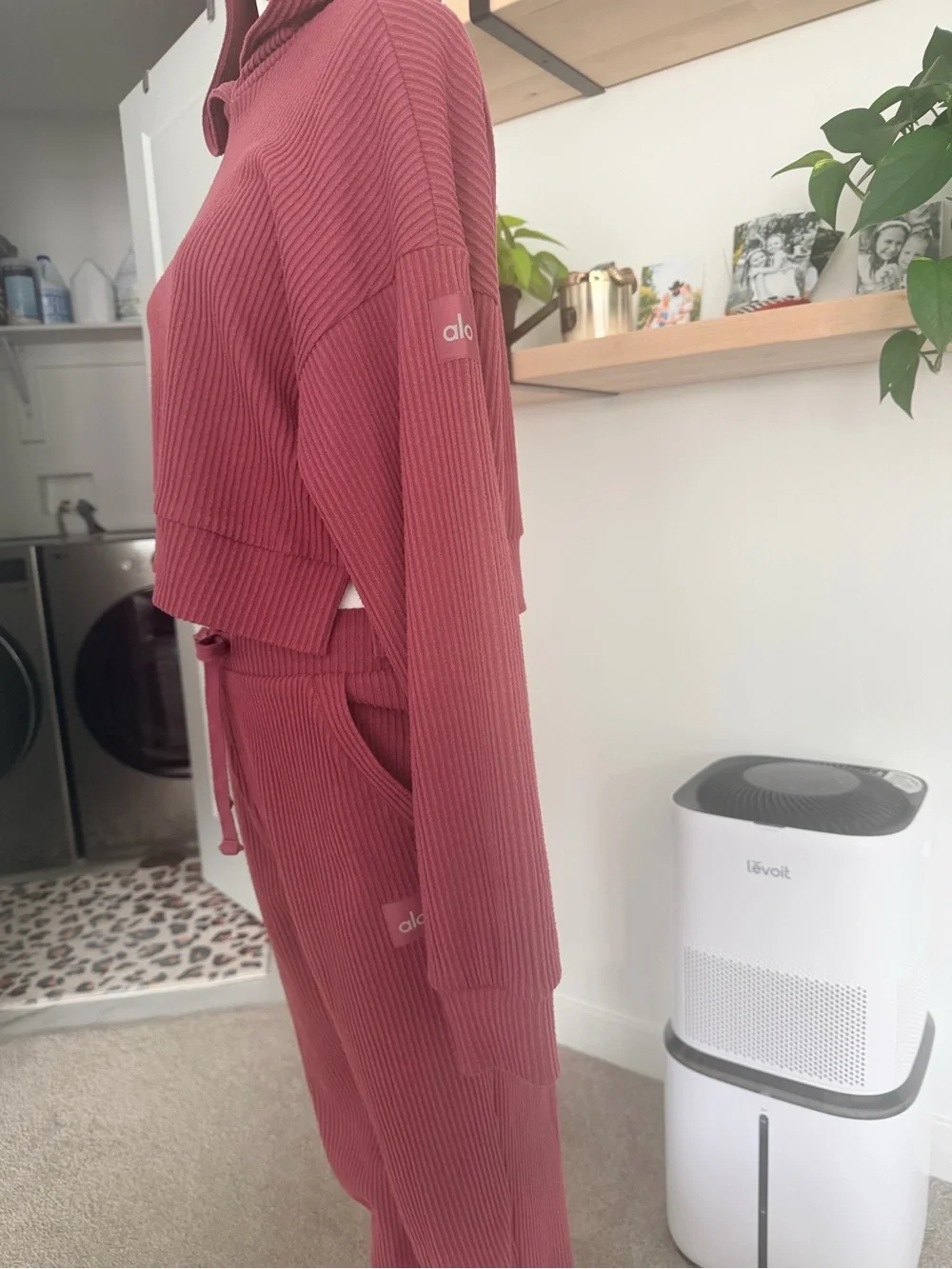 SET!! Alo Yoga Muse Ribbed Hoodie & Pants Set in Mauve